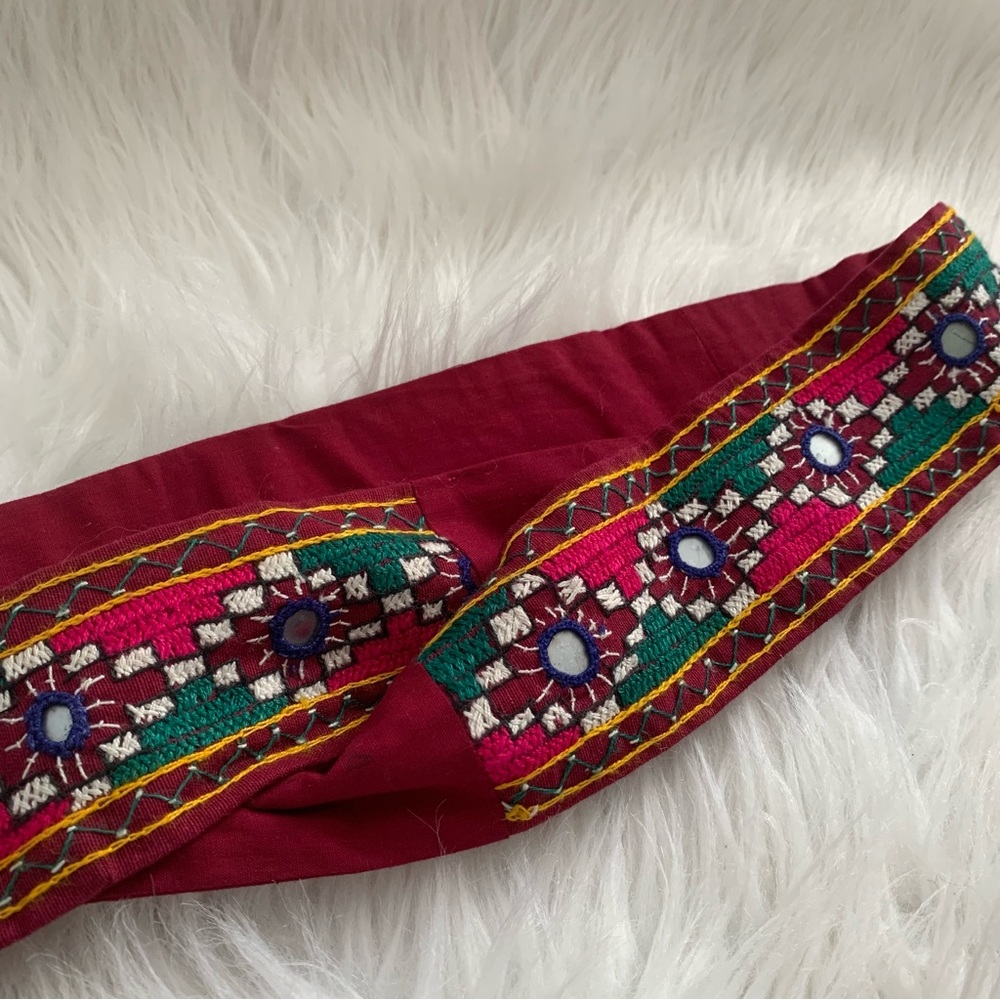 VINTAGE | Vijaya’s Red Embroidered Boho Cloth Belt Size Large - Picture 2 of 6